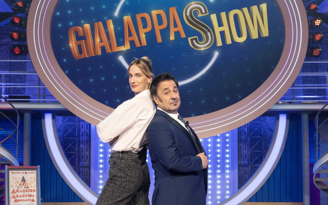 GIALAPPASHOW: Eva Riccobono affianca il Mago Forest alla conduzione della 6a puntata